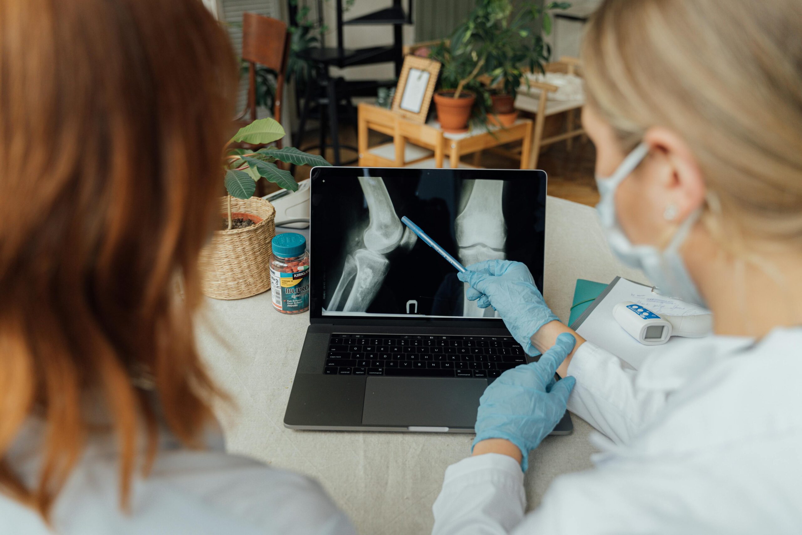 Photo by Antoni Shkraba Studio: https://www.pexels.com/photo/doctors-examining-an-x-ray-image-on-a-laptop-5214994/
